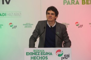 Bermeoko mitina - Aritz Abaroa, Ana Otadui, Unai Rementeria