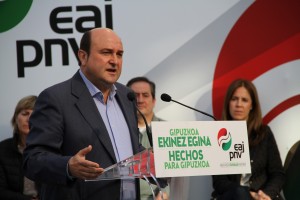 Donostiako mitina  - Eneko Goia, Markel Olano, Iñigo Urkullu, Andoni Ortuzar
