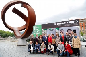 Juan Mari Aburto con Itxaso Atutxa en el Ayto de Bilbao