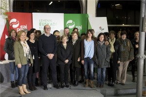 Acto sobre Igualdad - Tolosa - Joseba Agirretxea y M Eugenia Iparragirre
