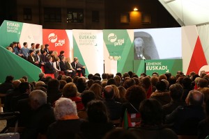 Mitin en Getxo - Pedro Azpiazu, Iñigo Urkullu y Andoni Ortuzar