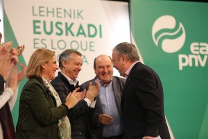 Mitina Getxon - Pedro Azpiazu, Iñigo Urkullu eta Andoni Ortuzar