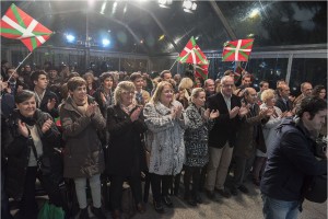 Mitina Eibarren - Andoni Ortuzar, Joseba Agirretxea eta María Eugenia Iparragirre