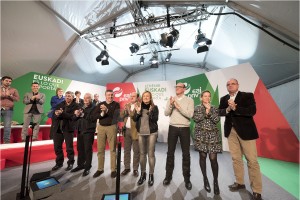 Mitina Eibarren - Andoni Ortuzar, Joseba Agirretxea eta María Eugenia Iparragirre