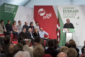 Mitin Bergara - Joseba Agirretxea, María Eugenia Iparragirre, Joseba Egibar	