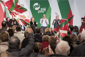 Mitin Bergara - Joseba Agirretxea, María Eugenia Iparragirre, Joseba Egibar	