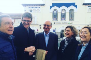 Almudena Otaola #barrutik | Ekitaldia hasi baino lehen Xabier Agirrek zerbait alaia animatzeko esaten du beti.