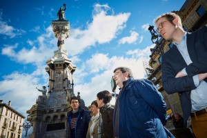 Foruen Monumentuaren aurrean irakurritako Aldarrikapena
