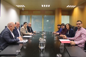 Reunión entre EAJ-PNV y Podemos sobre autogobierno en el Parlamento Vasco