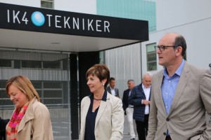 Industria-Enpresa. Joseba Agirretxea, Arantxa Tapia, Mª Eugenia Iparragirre