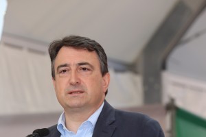 Ekitaldia Getxon. Aitor Esteban, Iñigo Urkullu eta Andoni Ortuzar (2016-06-11)