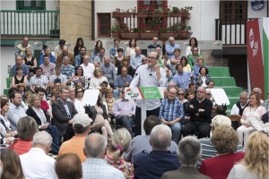 Ekitaldia Hondarribian. Andoni Ortuzar, Maria Eugenia Iparragirre, Joseba Agirretxea (2016-06-12)