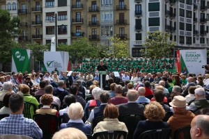 Acto en Donostia. Joseba Agirretxea, Joseba Egibar, Iñigo Urkullu
