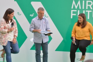 Iñigo Urkullu con EGI en Gasteiz