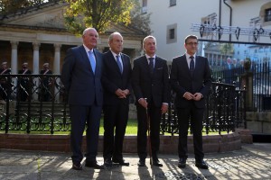 Urkullu con los lehendakaris Ardanza, Garaikoetxea y Lopez