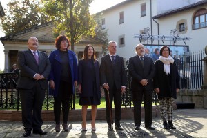 La Mesa del Parlamento Vasco B. Tejeria, E. Blanco, T. Prieto, I. Iturrate y C. Makazaga