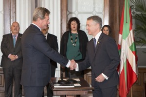 Los consejeros del Gobierno Vasco toman posesión de sus cargos