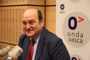 Andoni Ortuzar Onda vasca irratian 20161220