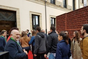 Tercera edición de la jornada de 'Puertas abiertas' en el Parlamento Vasco