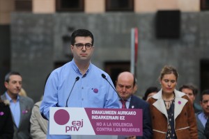 EAJ-PNV se compromete a redoblar sus esfuerzos para combatir la lacra de la violencia contra las mujeres