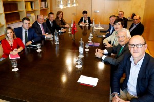 Andoni Ortuzar se reúne en Madrid con los Grupos Vascos de Congreso y Senado 