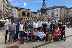 Cadena Humana organizada por Gure esku dago