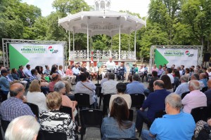 Andoni Ortuzar, Ramiro González, Gorka Urtaran. Presentación de los candidatos a diputado general de Álava y alcalde de Vitoria-Gasteiz