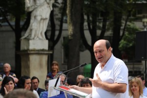 Andoni Ortuzar, Ramiro González, Gorka Urtaran. Presentación de los candidatos a diputado general de Álava y alcalde de Vitoria-Gasteiz