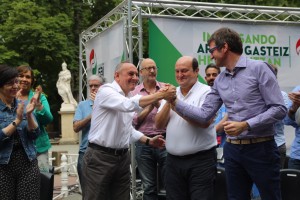 Andoni Ortuzar, Ramiro González, Gorka Urtaran. Presentación de los candidatos a diputado general de Álava y alcalde de Vitoria-Gasteiz