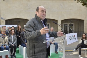 Andoni Ortuzar, Ramiro González, Gorka Urtaran. Presentación candidaturas municipal y foral de Vitoria-Gasteiz.