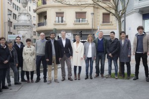 Eibarren egon dira gaur Markel Olano, Joseba Agirretxea, Josu Mendikute, M Eugenia Arrizabalaga, Maribel Bakero eta Eider Mendoza