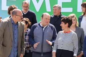 Mitin - Zarautz. Andoni Ortuzar, Joseba Agirretxea, Maribel Vaquero, Xabier Txurruka