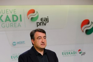 Aitor Estebanek TVE debatea baloratu du