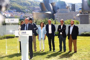 Presentación Coalición Europea CEUS Izaskun Bilbao Barandica (EAJ-PNV), Luis Padilla (CC), Juan Carlos Piñeiro (CxG), Daniel Innerarity (GB), María del Mar Llaneras (El Pi) y Lluis Vicent Bertomeu (DV