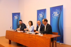 Presentación Coalición Europea CEUS - Izaskun Bilbao Barandica (EAJ-PNV), Luis Padilla (CC), Juan Carlos Piñeiro (CxG), Daniel Innerarity (GB), María del Mar Llaneras (El Pi) y Lluis Vicent Bertomeu (