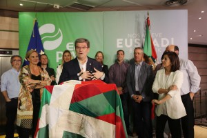 EAJ-PNVk garaipen eztabaidaezina lortu du hiru hiriburuetan eta EAEko hiru Lurraldeetan eta baita Europarako Hauteskundeetan ere