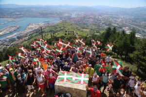 Subida a Zaldiaran, Ernio y Serantes. Iñigo Urkullu, Bakartxo Tejeria, Leixuri Arrizabalaga