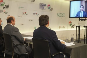 Andoni Ortuzar se reúne con Juan Guaidó