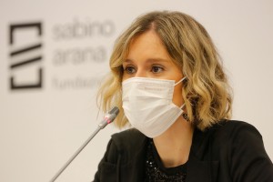 Mireia Zaratek eta Ignacio Etxeberriak Sabino Arana sariak jakitera eman dituzte