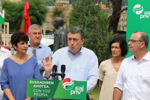 23-J Acto sobre autogobierno - Donostia Aitor Esteban Maribel Vaquero