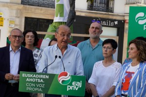 23-J Acto sobre infraestructuras - Gasteiz - Mikel Legarda, Almudena Otaola, Ramiro González