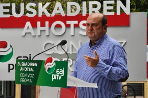 23-J Mitin Festa Euskal Ahotsa Gira - Gasteiz - Aitor Esteban Andoni Ortuzar