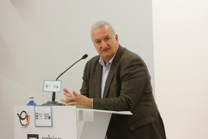 Euskadi Think Next - Politika eta komunikabideak