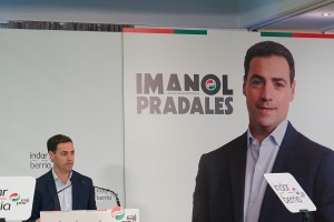 Imanol Pradales y Andoni Ortuzar presentan el programa electoral para el Parlamento Vasco 2024