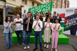 A-21 Mitina Vitoria Gasteizen - Imanol Pradales, Joseba Diez Antxustegi, Nerea Melgosa