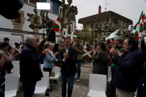 Mitin Araia - Imanol Pradales, Joseba Diez Antxustegi, Ana Ruiz de Alegria