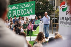 21-A Mitin Donostia. Imanol Pradales, Bakartxo Tejeria, Andoni Ortuzar