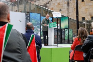 A-21 Mitina Eibarren. Bakartxo Tejeria, Imanol Pradales, Andoni Ortuzar