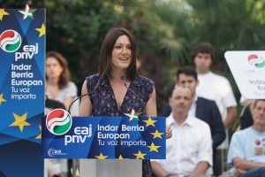 E-9 Mitina Donostian - Oihane Agirregoitia, Aitana Agirre, Iñigo Urkullu, Andoni Ortuzar