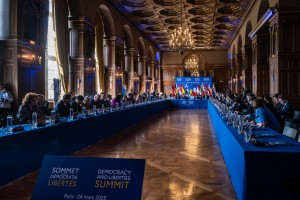 Oihane Agirregoitia en Cumbre por la Democracia y las Libertades de París